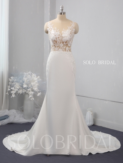 Ivory fitted crepe wedding dress 724A1552