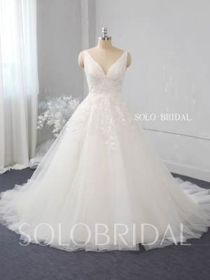 Ivory a like tulle wedding dress 724A2572