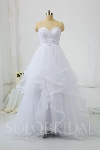 White Ball Gown Wedding Dress Tulle Skirt with Househair Edge DPP_0506