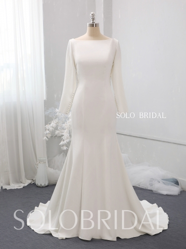 Ivory crepe fit and flare wedding dress 724A3668