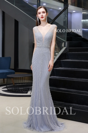 Light blue plunge beaded evening dress Q924461