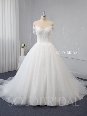 Ball gown A Line Sparkling heavy Beaded Wedding Dress 724A9527
