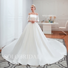 Light ivory silky satin wedding dress M393531