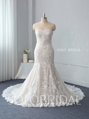 strapless sweetheart neckline fit and flare blush tulle and lace chapel train wedding dress 724A3225