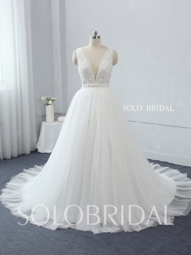 light ivory plunge V neck shoulder straps tulle skirt geometric cotton lace a line court train wedding dress